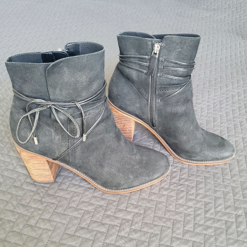 Franco Sarto suede heeled booties